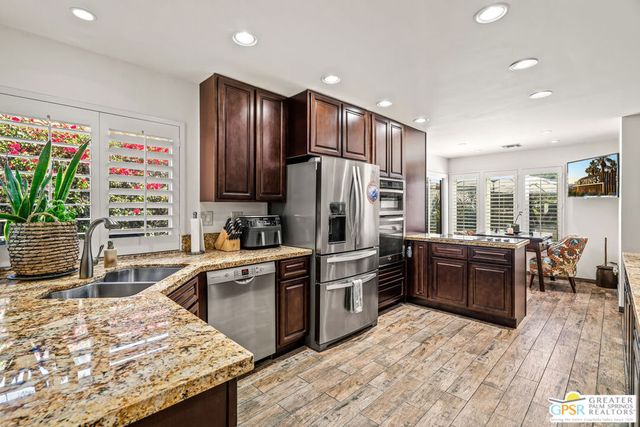 2 Calle Navarros, Rancho Mirage, CA 92270