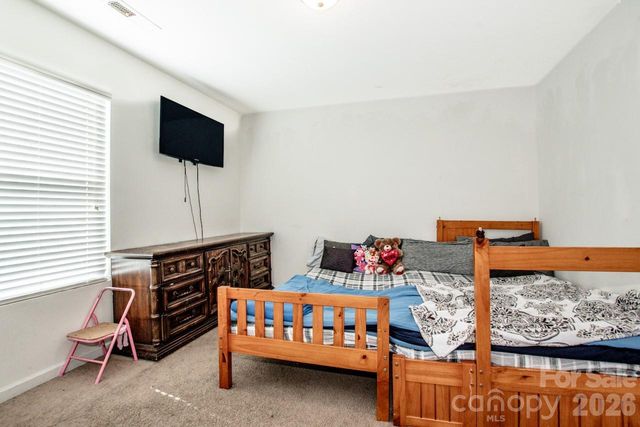 123 Kingsgate Court, Statesville, NC 28625