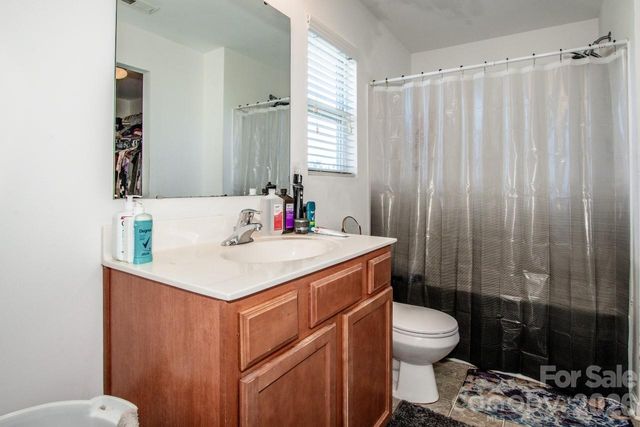 123 Kingsgate Court, Statesville, NC 28625