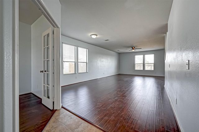 1830 Artem Court, Houston, TX 77051