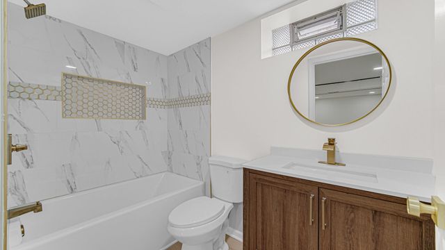 4440 E 13th Place, Gary, IN 46403