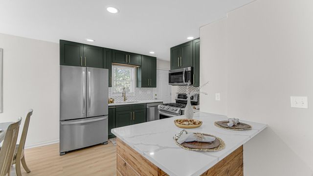 4440 E 13th Place, Gary, IN 46403