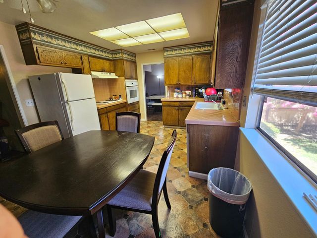 2943 Winston Dr, Stockton, CA 95209