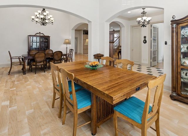 8623 Royalbrook Court, Dallas, TX 75243