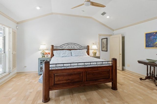 8623 Royalbrook Court, Dallas, TX 75243