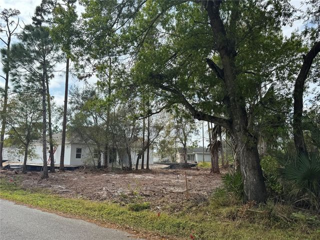 2433 LARGO STREET, Punta Gorda, FL 33980