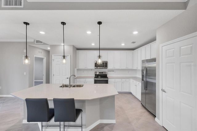 10063 CROOKED CREEK DRIVE 101, Venice, FL 34293