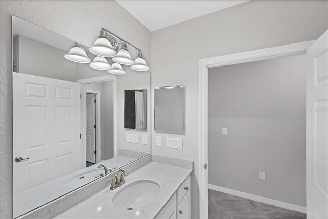 10063 CROOKED CREEK DRIVE 101, Venice, FL 34293