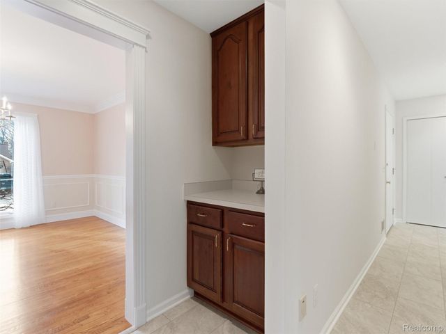 2178 Clinton View Circle, Rochester Hills, MI 48309