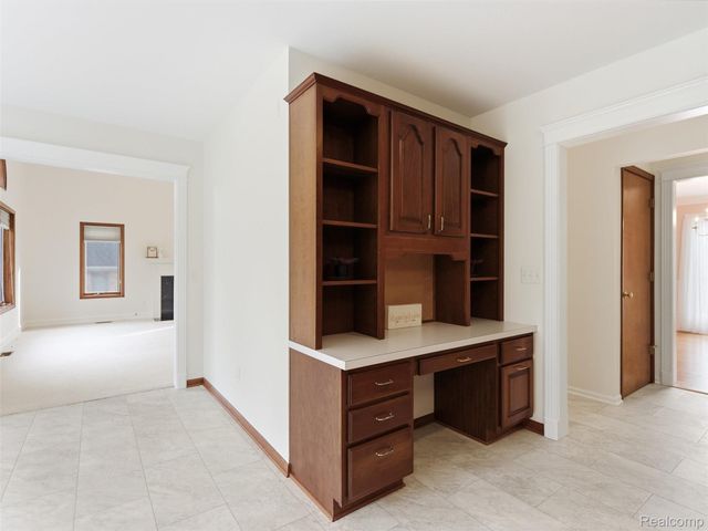 2178 Clinton View Circle, Rochester Hills, MI 48309