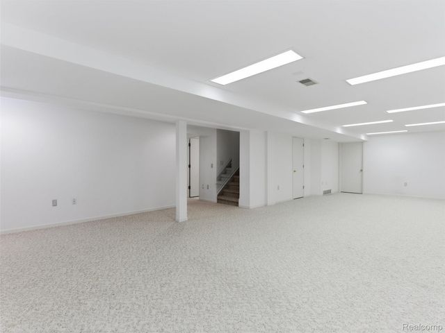 2178 Clinton View Circle, Rochester Hills, MI 48309