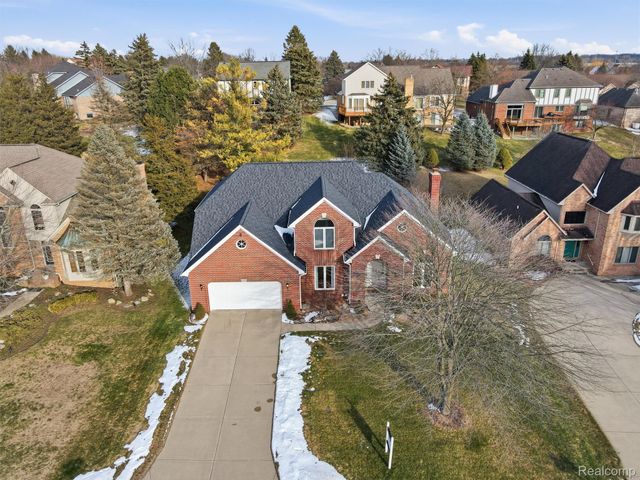 2178 Clinton View Circle, Rochester Hills, MI 48309