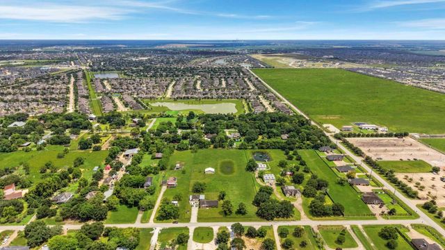 1011 Tori, Richmond, TX 77469
