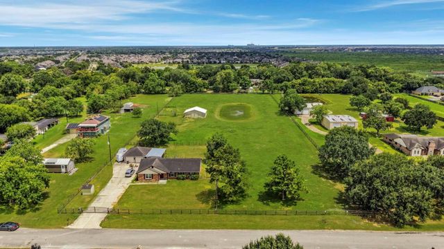 1011 Tori, Richmond, TX 77469
