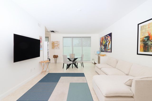 411 N New River Drive E 201, Fort Lauderdale, FL 33301