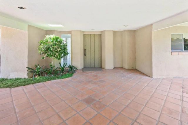14048 San Pasqual Valley Road, Escondido, CA 92027