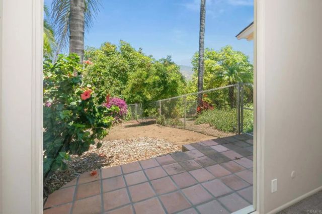 14048 San Pasqual Valley Road, Escondido, CA 92027