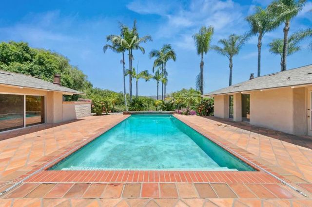 14048 San Pasqual Valley Road, Escondido, CA 92027