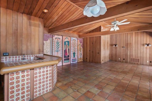14048 San Pasqual Valley Road, Escondido, CA 92027
