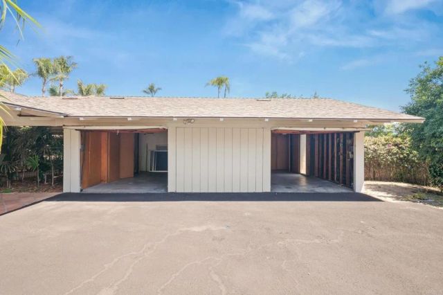 14048 San Pasqual Valley Road, Escondido, CA 92027