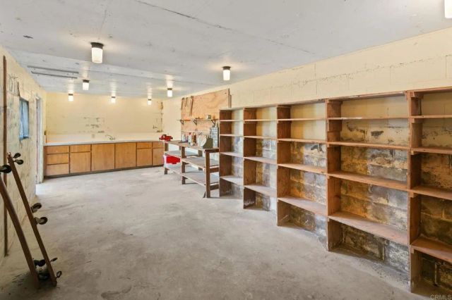 14048 San Pasqual Valley Road, Escondido, CA 92027