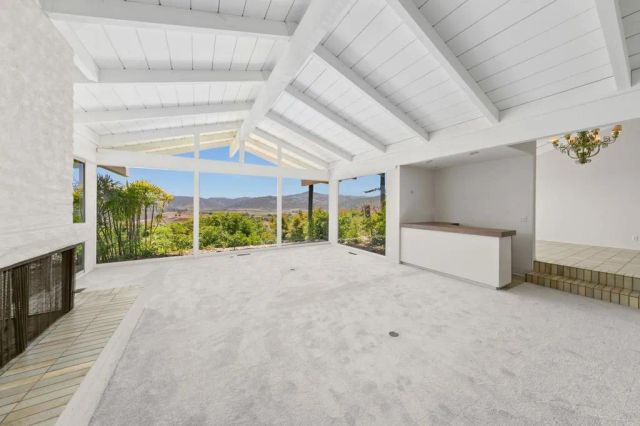 14048 San Pasqual Valley Road, Escondido, CA 92027