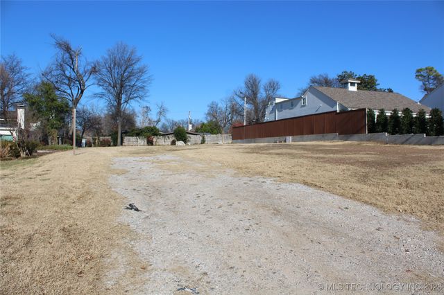 2527 E 26th Place, Tulsa, OK 74114