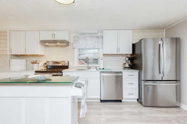 119 Lawrence St, Methuen, MA 01844