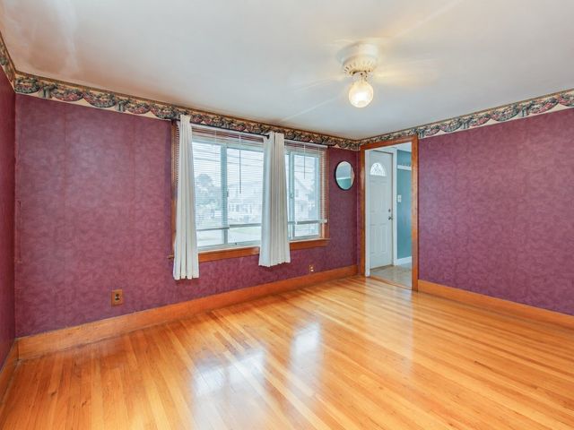119 Lawrence St, Methuen, MA 01844
