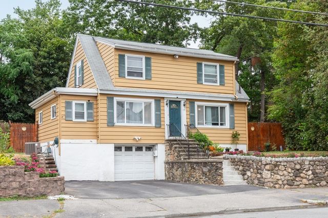 119 Lawrence St, Methuen, MA 01844