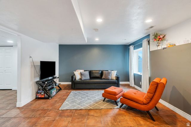 2394 S PALOMINO DR, Saratoga Springs, UT 84045