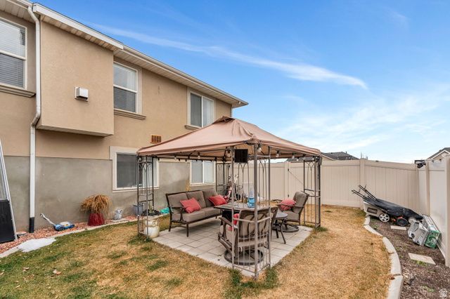 2394 S PALOMINO DR, Saratoga Springs, UT 84045