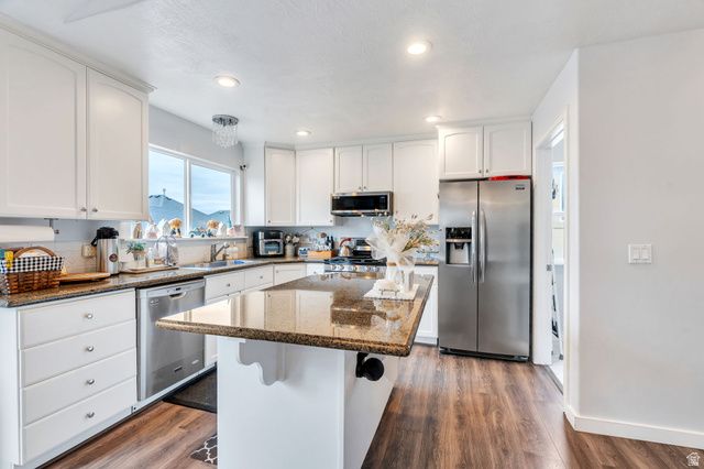 2394 S PALOMINO DR, Saratoga Springs, UT 84045