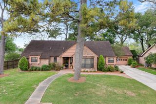 3014 Inwood Drive, Dickinson, TX 77539