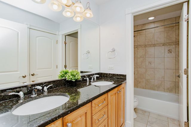 874 Writer Court, Vernon Hills, IL 60061