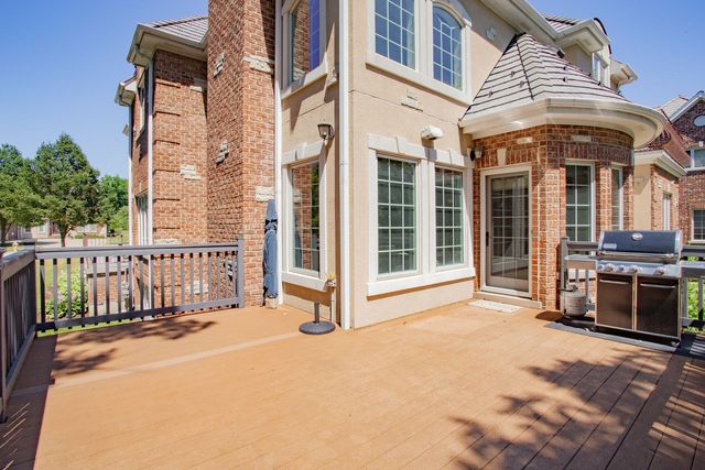 874 Writer Court, Vernon Hills, IL 60061