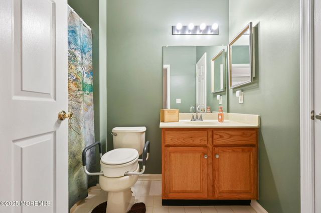 22 Baltusrol Drive, Jackson, NJ 08527