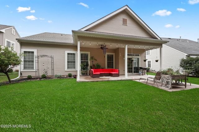 22 Baltusrol Drive, Jackson, NJ 08527