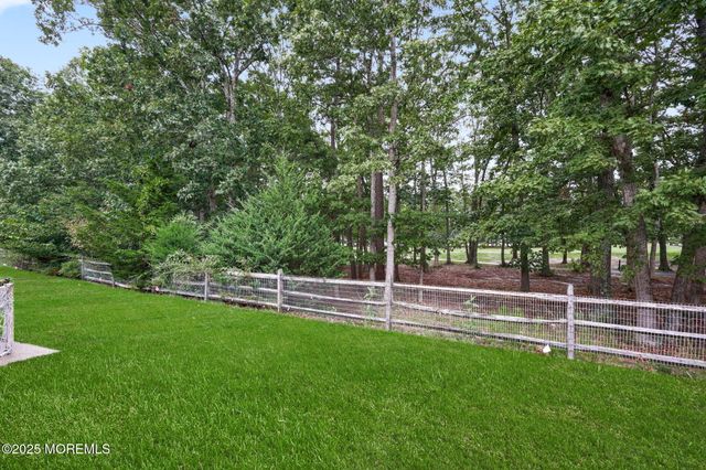 22 Baltusrol Drive, Jackson, NJ 08527