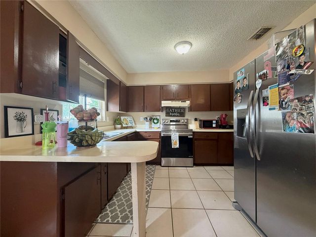 6 SPRING LANE WAY, Ocala, FL 34472