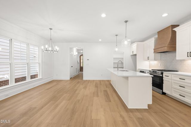 724 Powell Drive, Raleigh, NC 27606