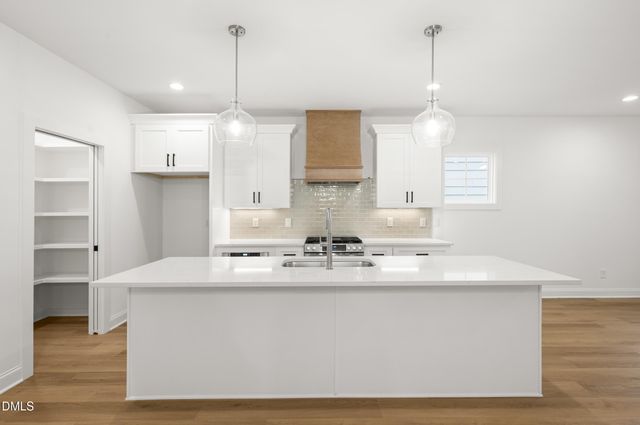 724 Powell Drive, Raleigh, NC 27606