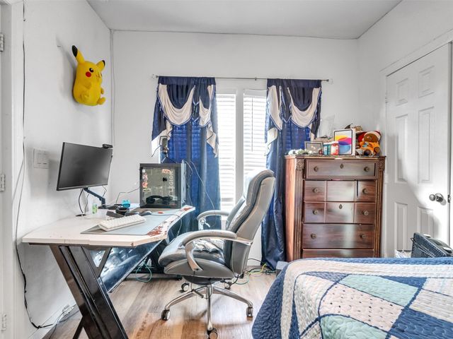 4101 Falls Street, Houston, TX 77026