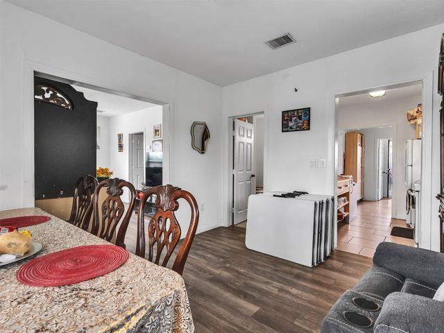 4101 Falls Street, Houston, TX 77026