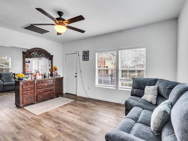 4101 Falls Street, Houston, TX 77026