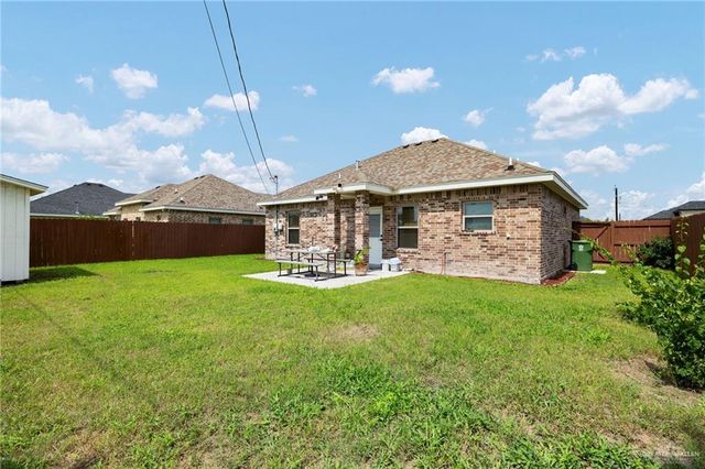 814 Whitewing Street, Alamo, TX 78516