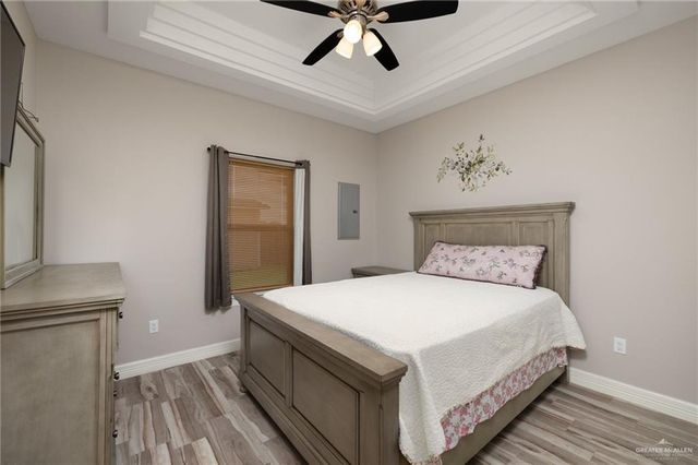 814 Whitewing Street, Alamo, TX 78516