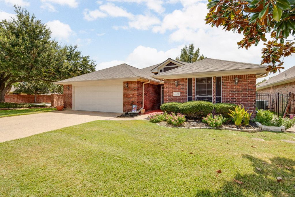 1320 Wilshire Court, College Station, TX 77845 — photo 2