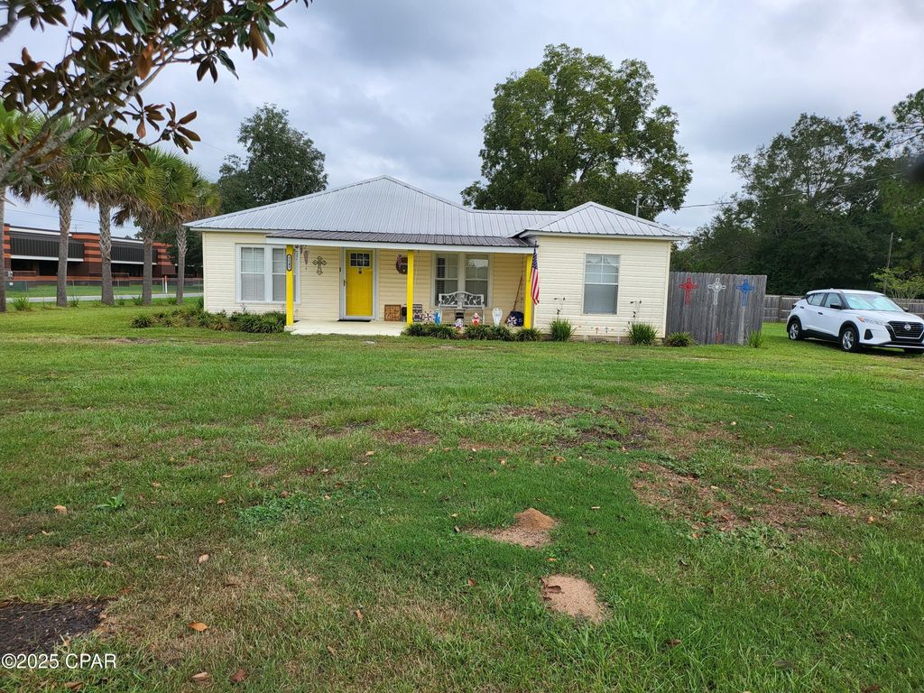 5545 Brown Street, Graceville, FL 32440
