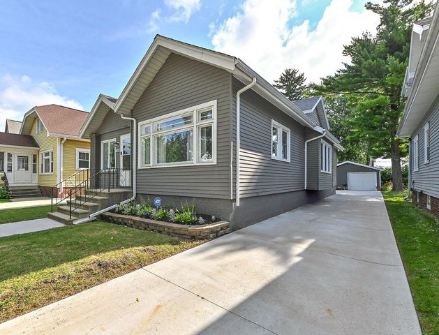 1009 Monroe AVENUE, Racine, WI 53405